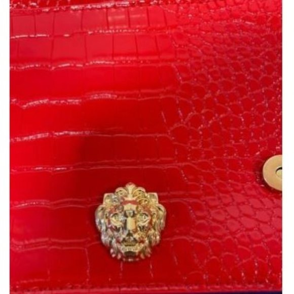 SCARLET PATENT AND VELVET CONTRAST LION HEAD CROSS BODY BAG - Picture 3 of 4